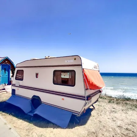 Kemping Independent Retro Caravan 2 By The Beach *