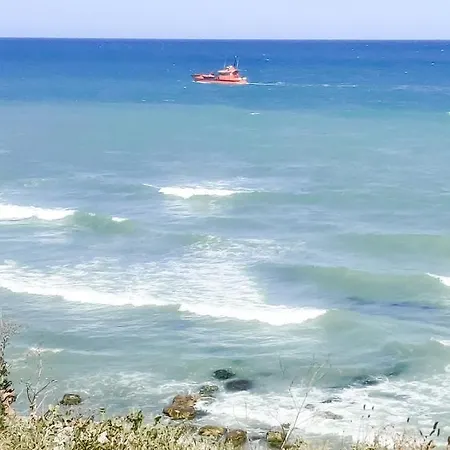 Independent Retro Caravan 2 By The Beach مكان تخييم *